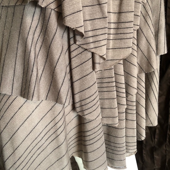 XL Mocha ruffled cami - Picture 4 of 6